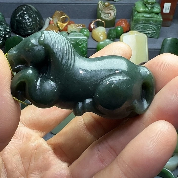 紫***子和田玉（青玉）未镶嵌挂件