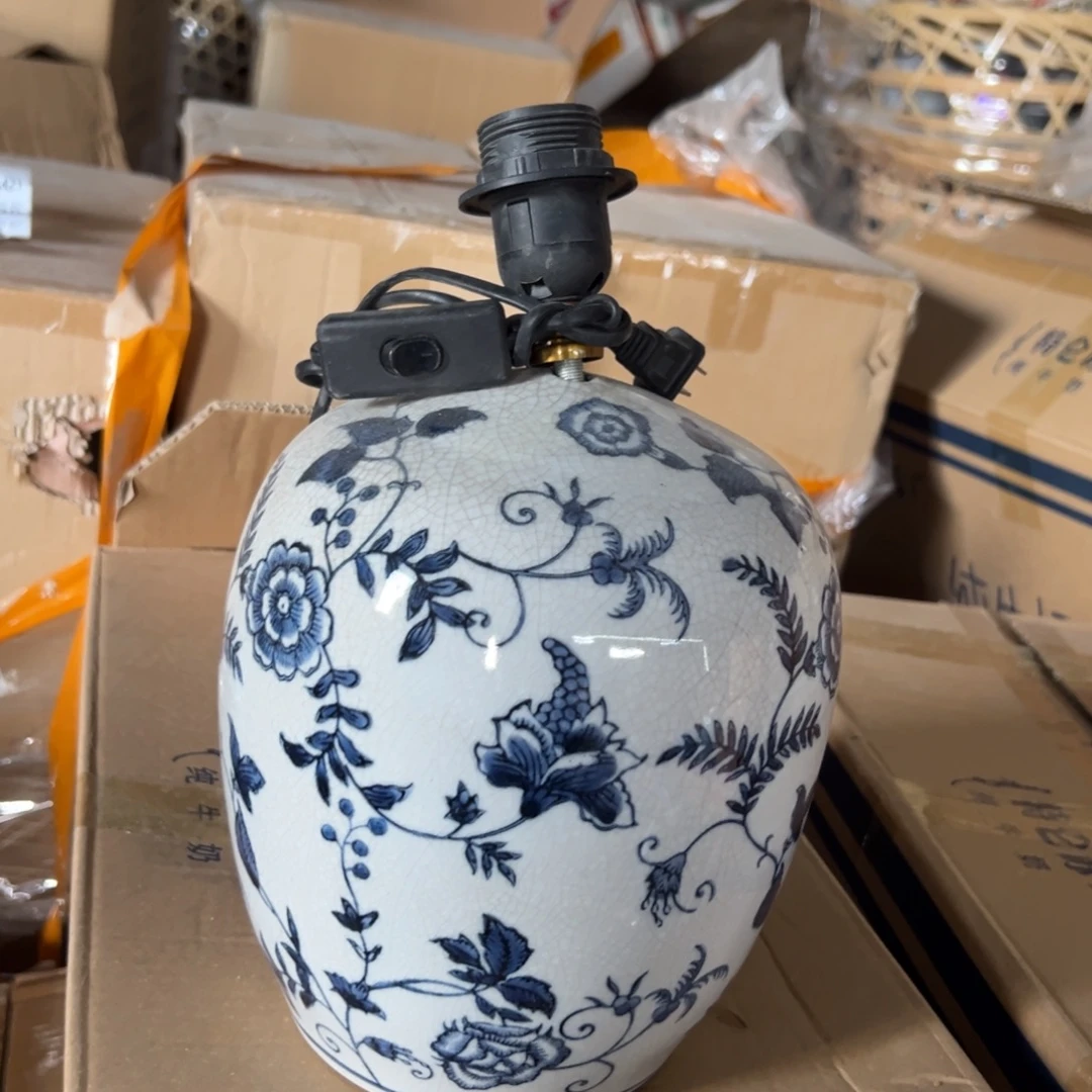 微瑕青花瓷器值得厚爱