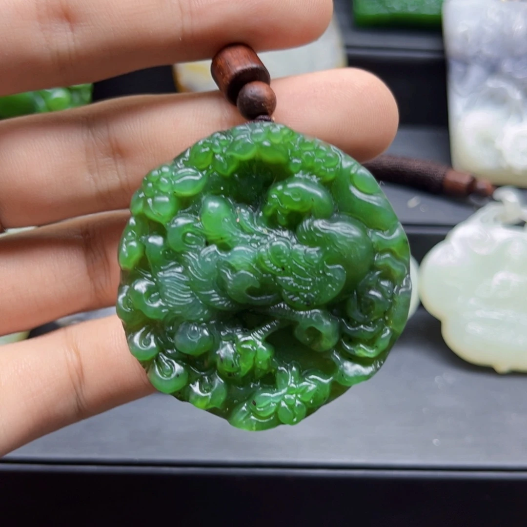 和田玉未镶嵌颈饰和田玉