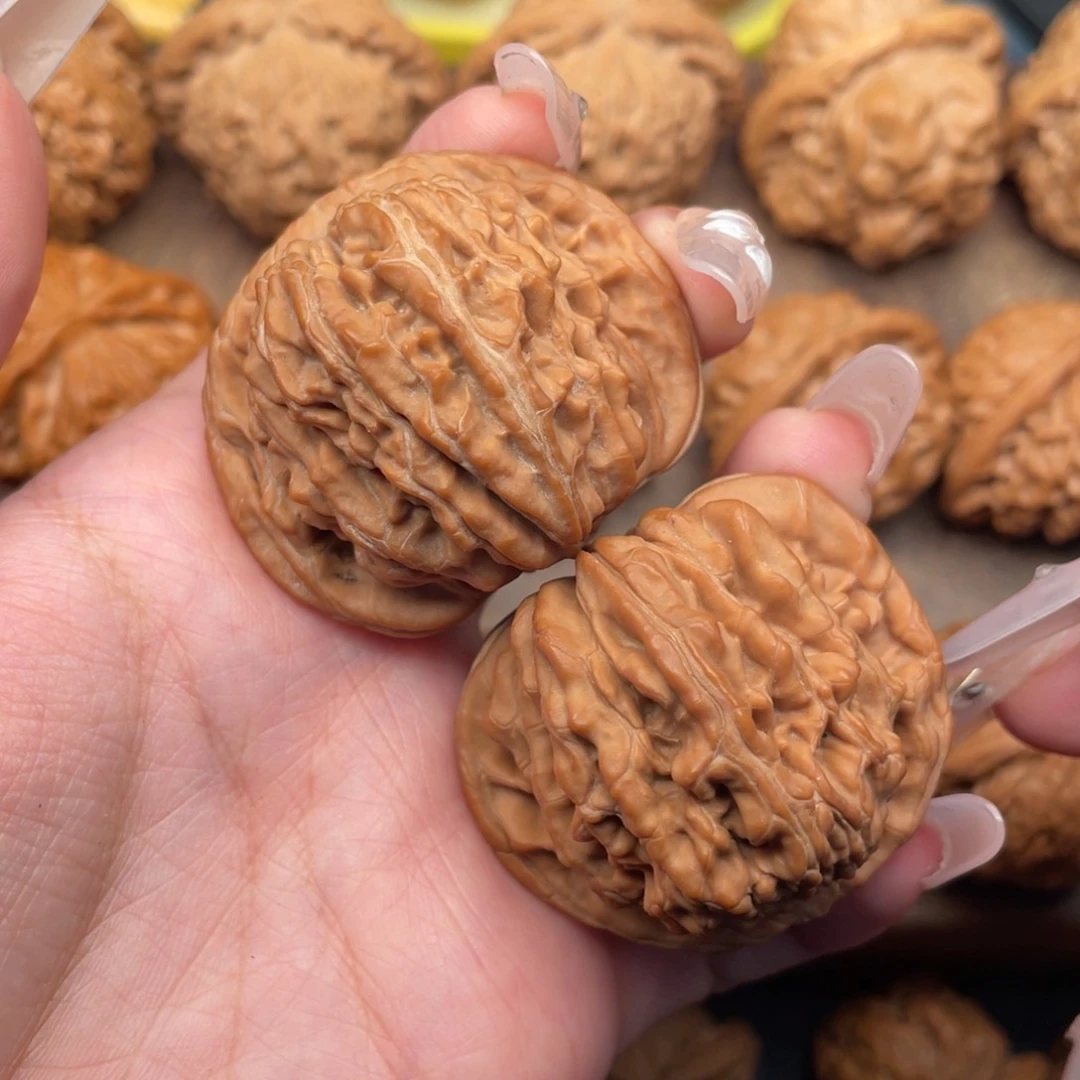 文玩核桃吊坠全品，精配汉高楼44