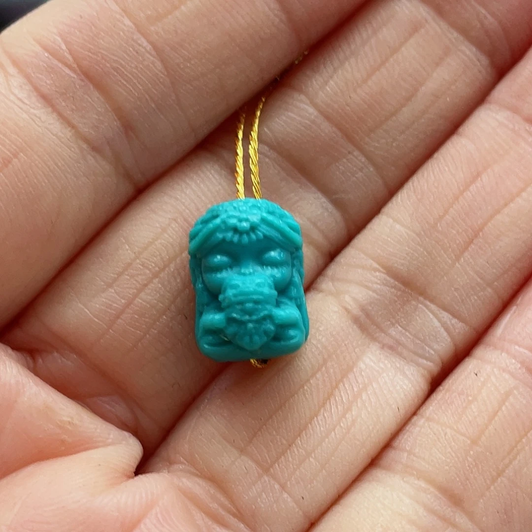 绿松石颈饰未镶嵌