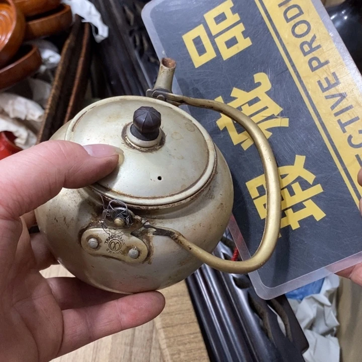 威***李中古品有微瑕，谨慎入手