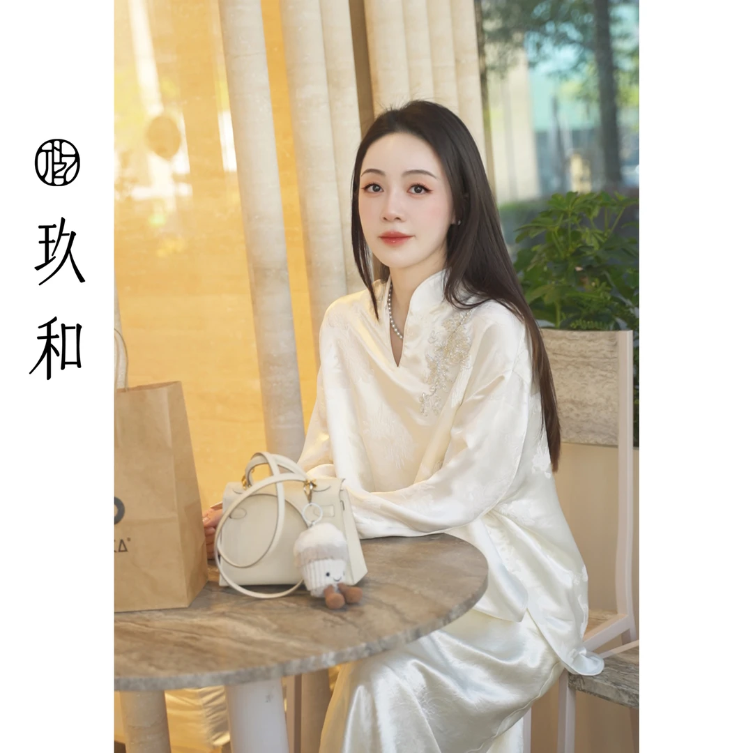 【玖和】轻中式夏季休闲时尚通勤百搭提花珍珠扣长袖上衣JHA1SY048