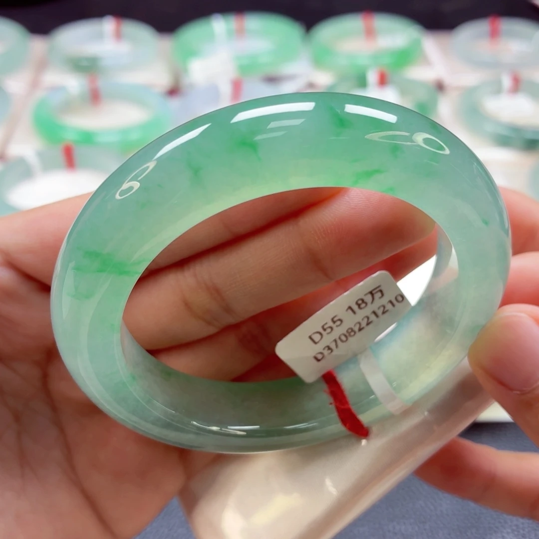 翡翠未镶嵌手镯83号肥美冰绿大气毕业款99