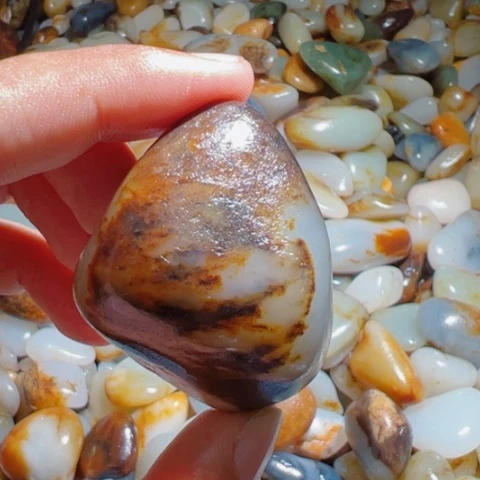 好***和田玉未镶嵌珠宝奇石56克