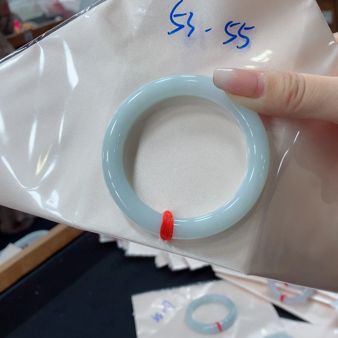 翡翠手镯未镶嵌S****つ买断