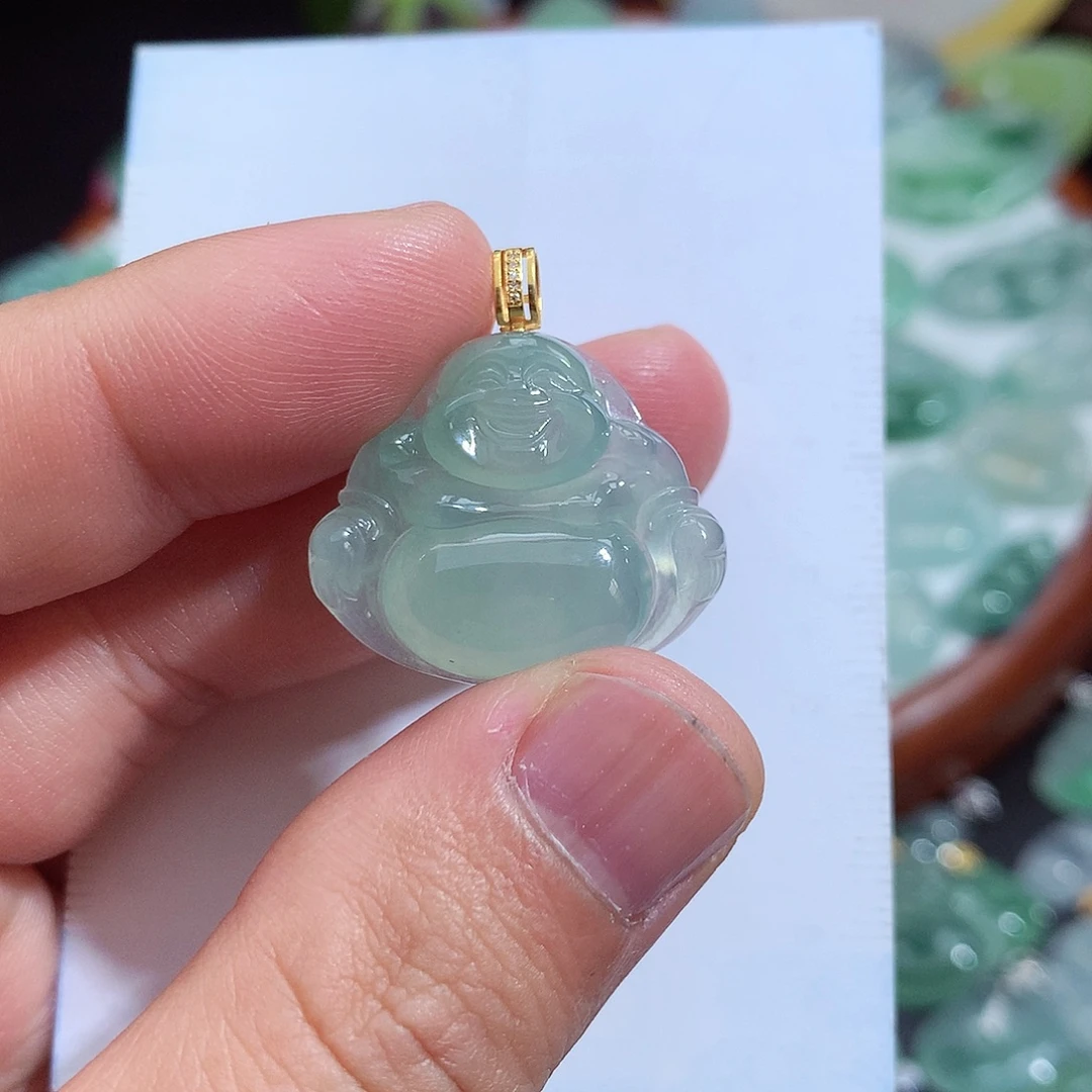 翡翠未镶嵌颈饰佛公
