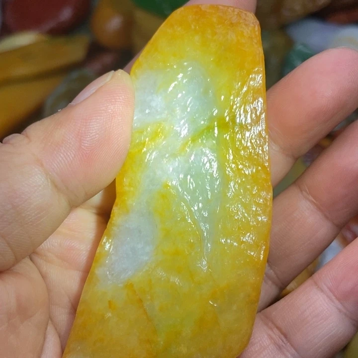 翡翠挂件未镶嵌缅甸翡翠