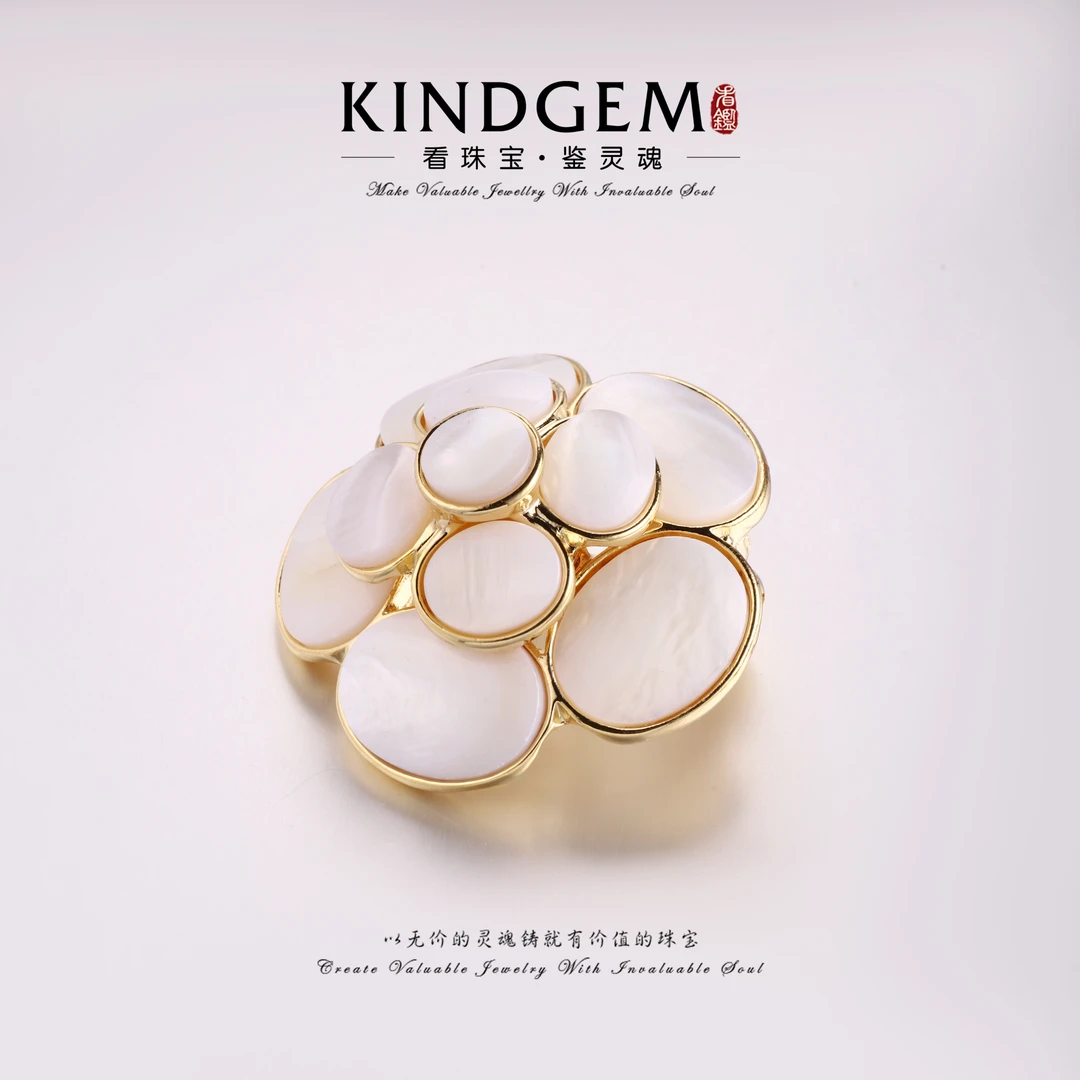 铜合金珐琅胸针 山茶花轻奢高级感精致时尚百搭胸针 C-32933