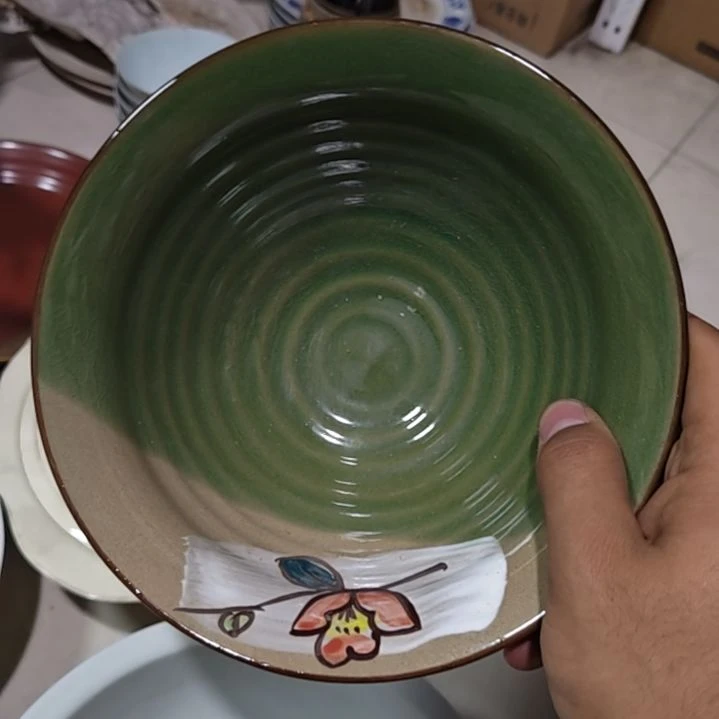 茶盏陶瓷盘子碗啥都有