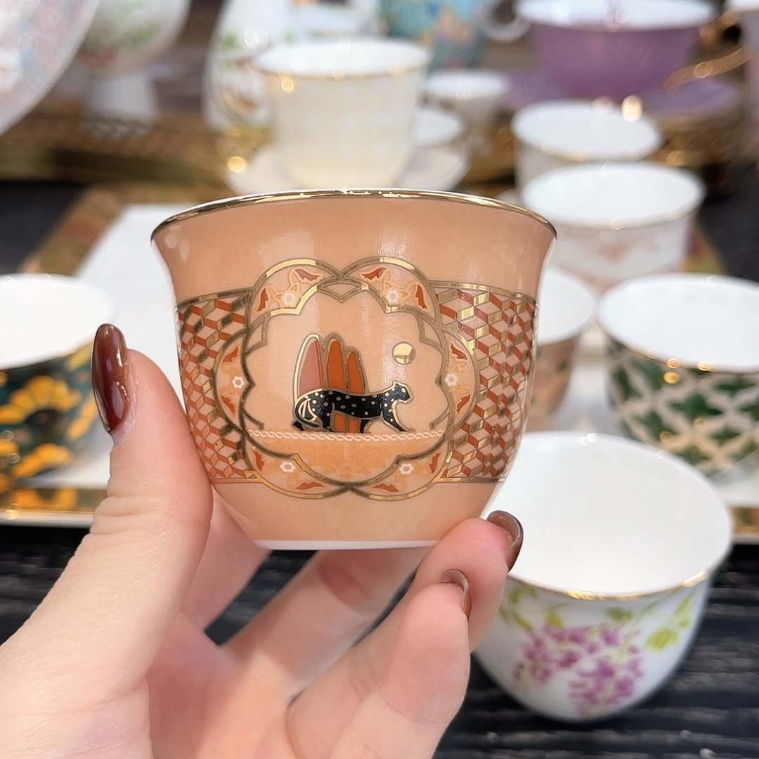 骨瓷/////////：：////