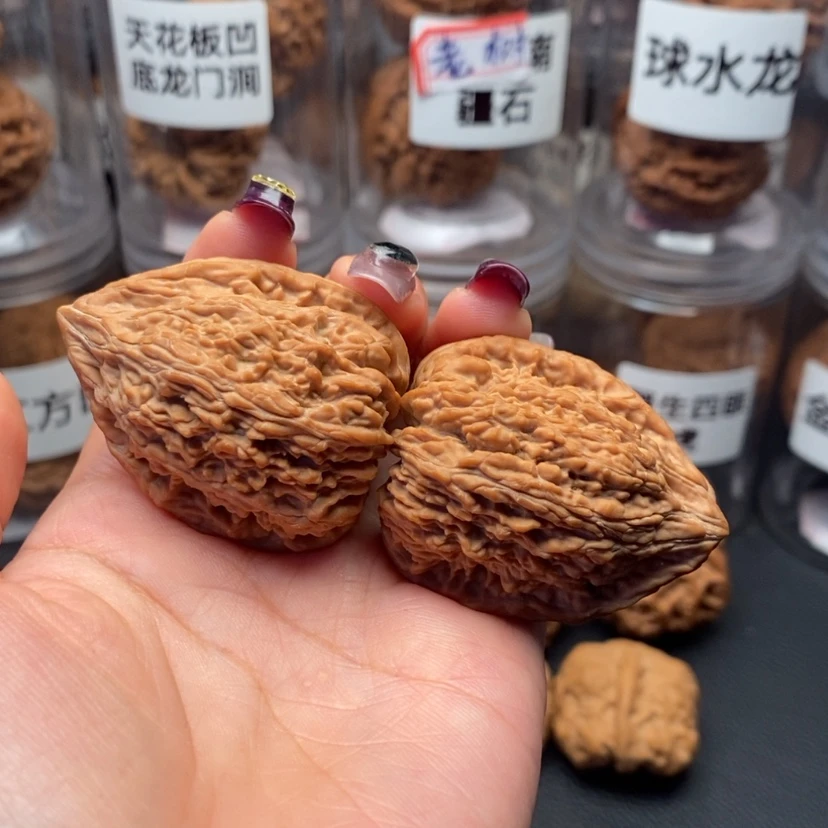 【闪购商品】吊坠文玩核桃塔尖35