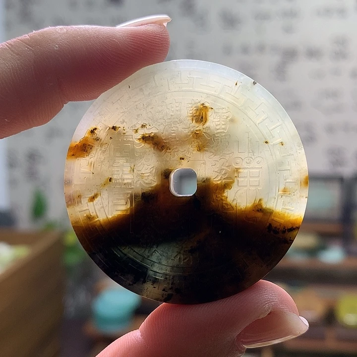 未镶嵌蛇纹石玉颈饰