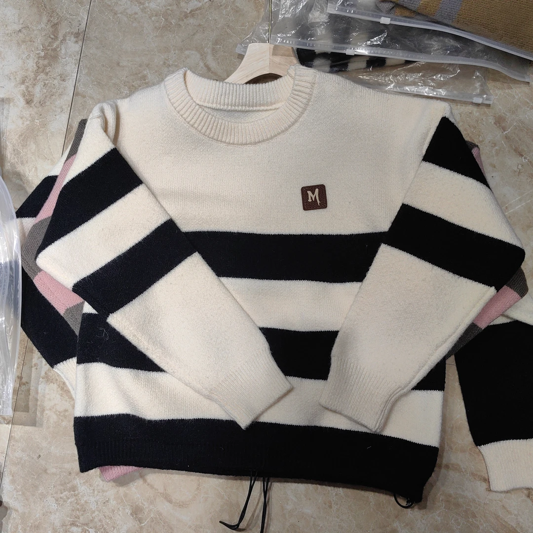 （59/99播播接）女装新款外套开衫毛衣女装长袖时尚打底条纹