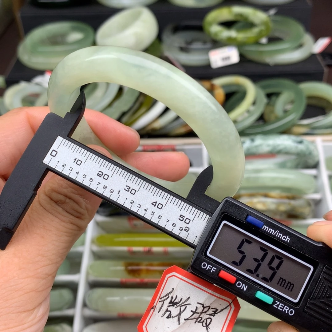 未镶嵌蛇纹石玉手镯851