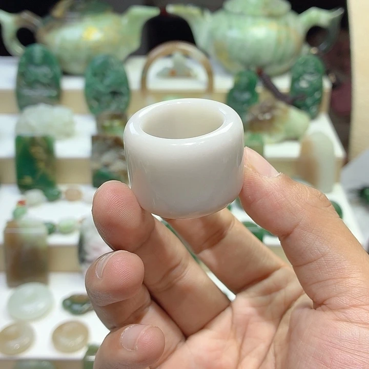 独山玉未镶嵌扳指白色22.7