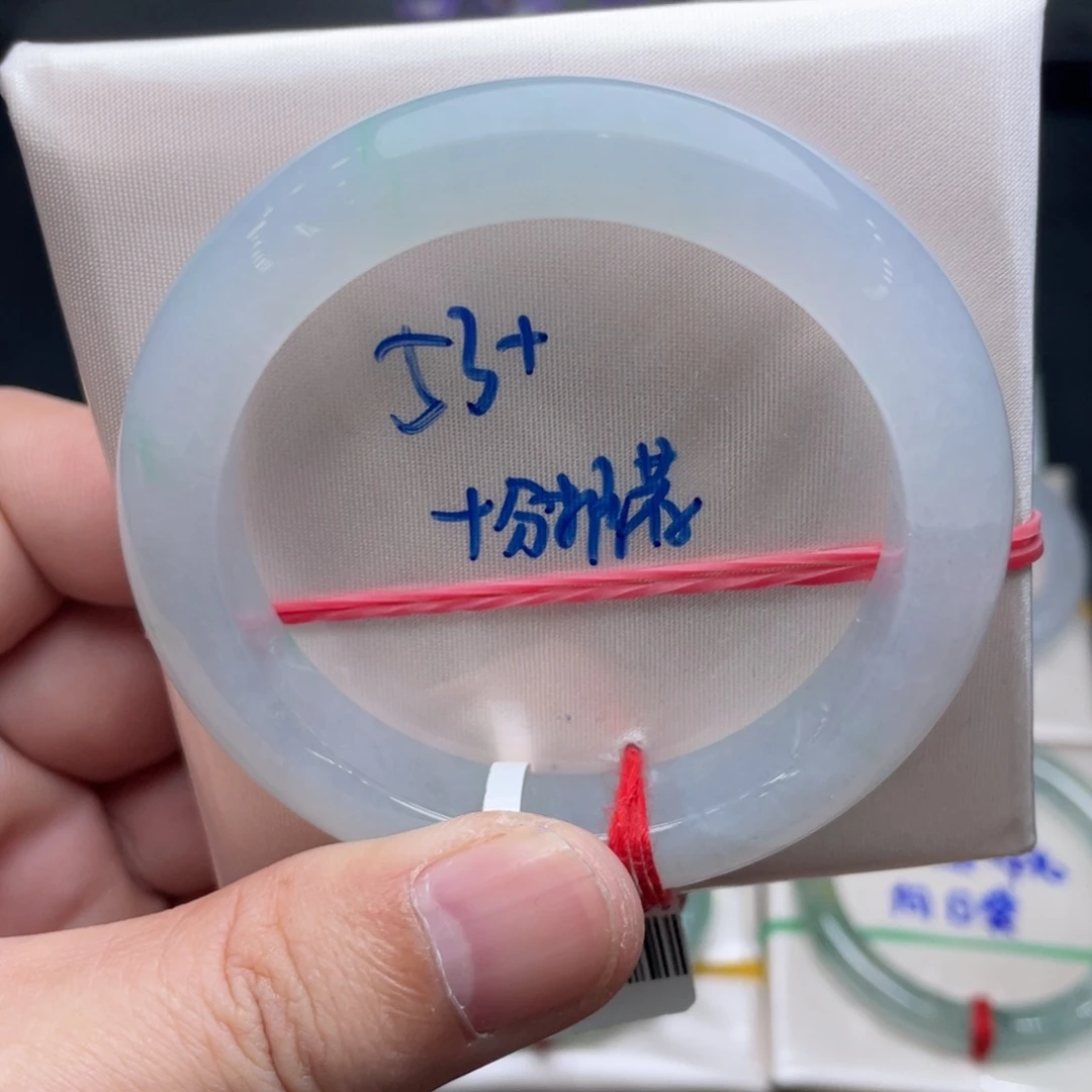 翡翠未镶嵌手镯翡翠手镯38