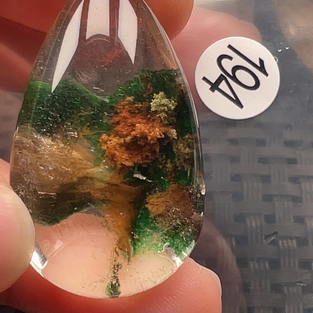 梅****颈饰未镶嵌水晶天然