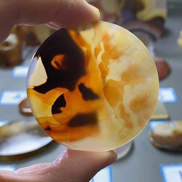 玛瑙/玉髓未镶嵌珠宝半成品