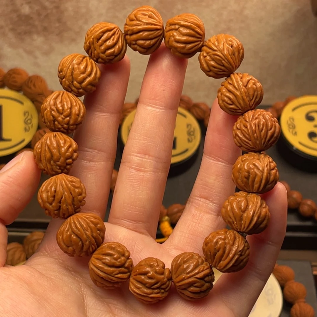 吊坠桃核小金蝉16