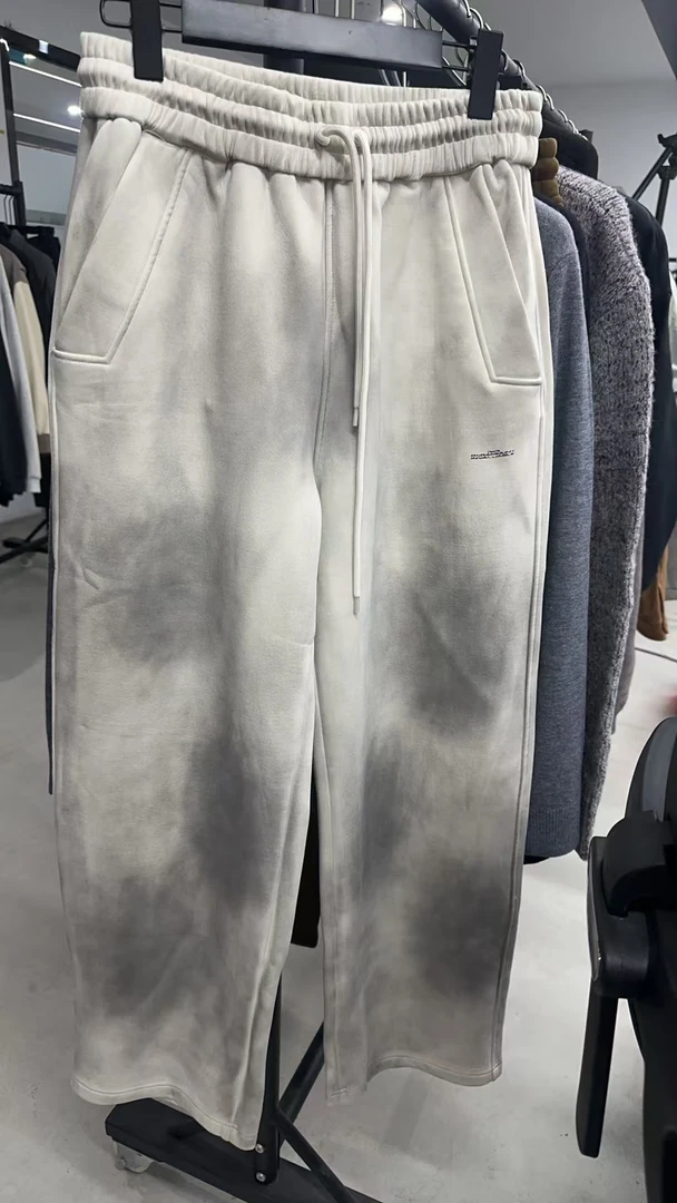 喷码溜加绒直筒卫裤