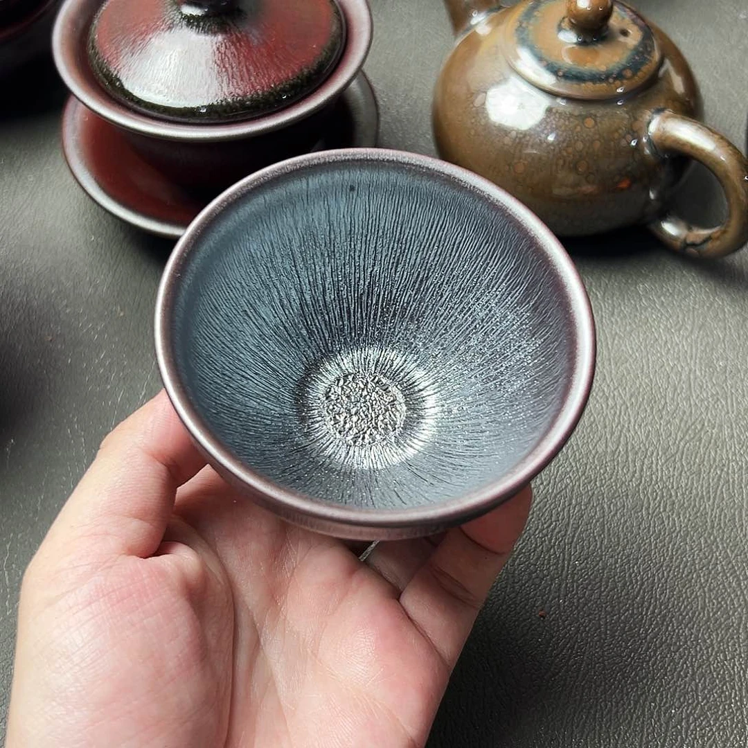 茶盏好想和她谈一下心了