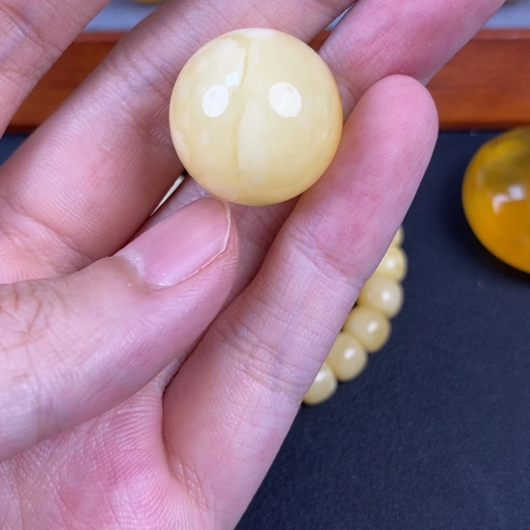 琥珀未镶嵌珠宝奇石33