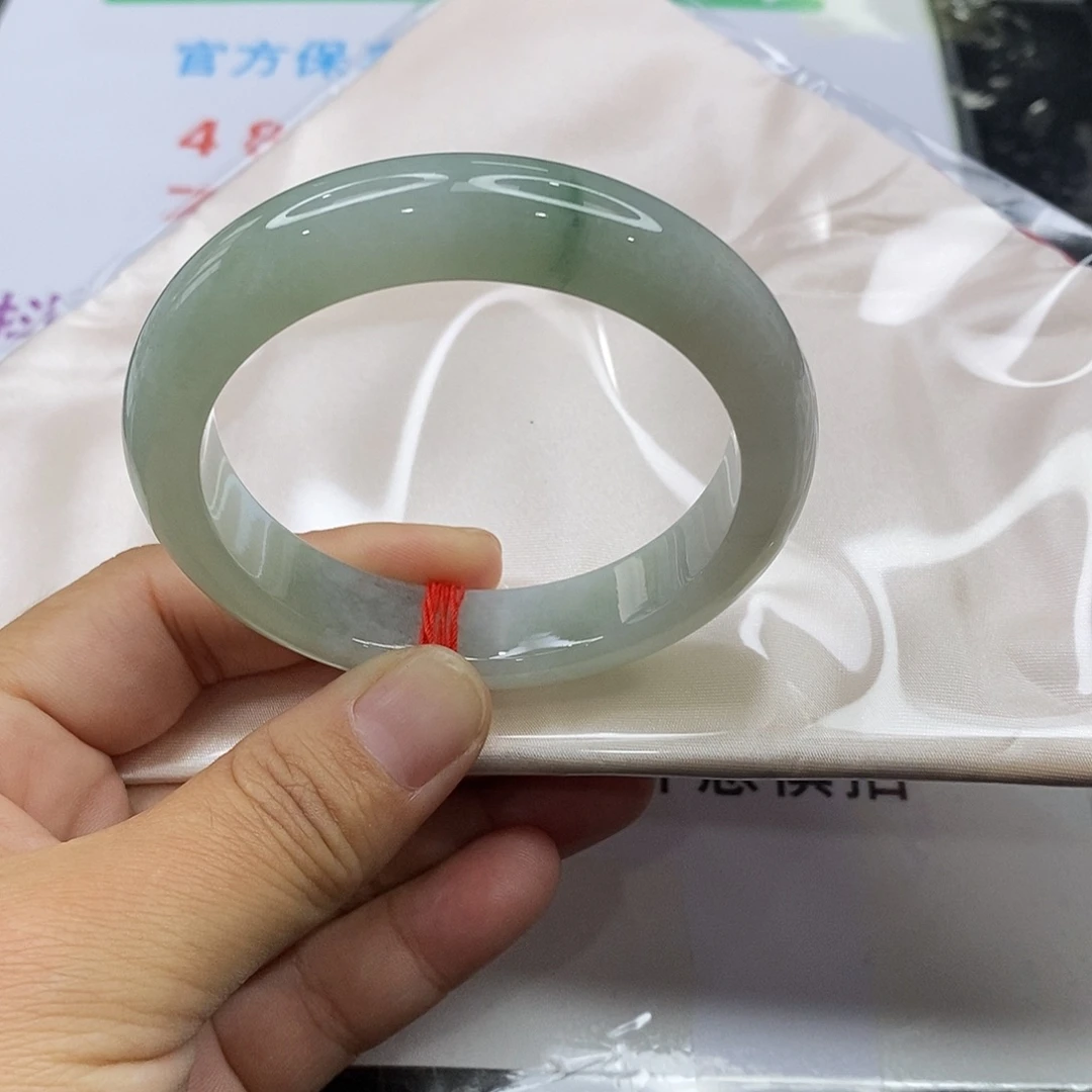 翡翠未镶嵌手镯翡翠