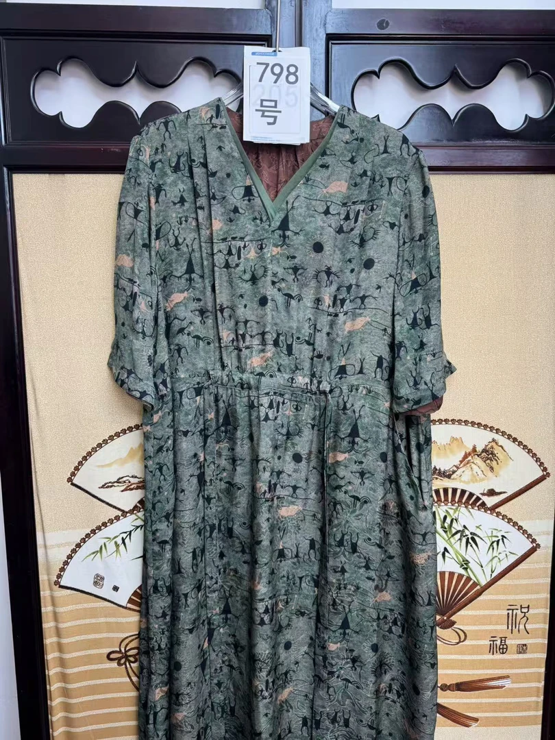 【798】斜领印花H型圆领静奢风V领连衣裙女装设计师时尚碎花中老