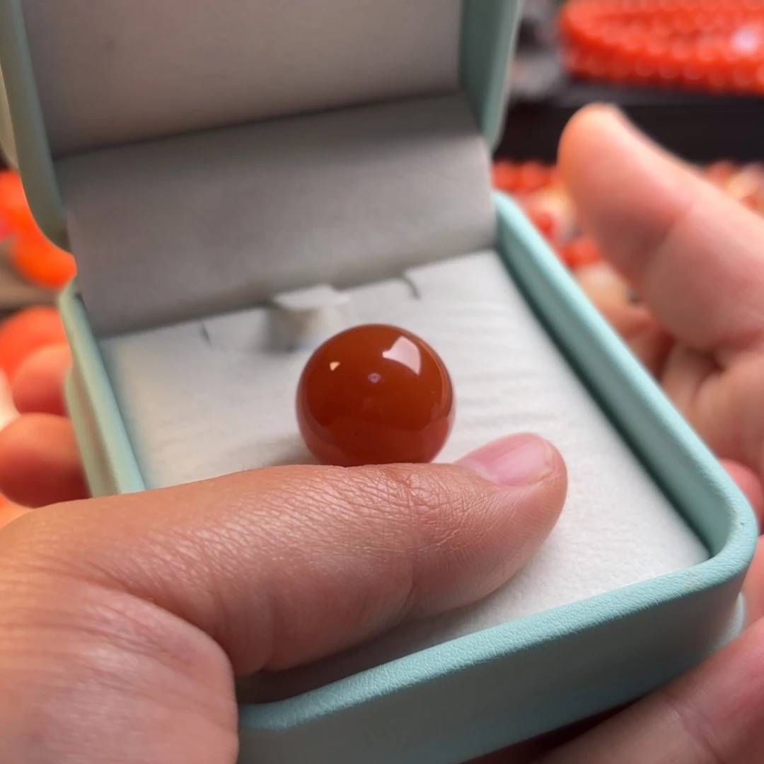 南红玛瑙未镶嵌珠宝半成品