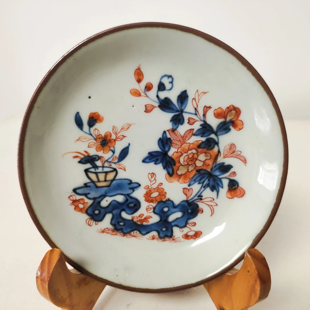 青花矾红描金花卉小碟