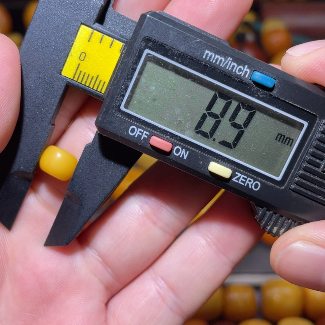 琥珀未镶嵌裸石马蹄