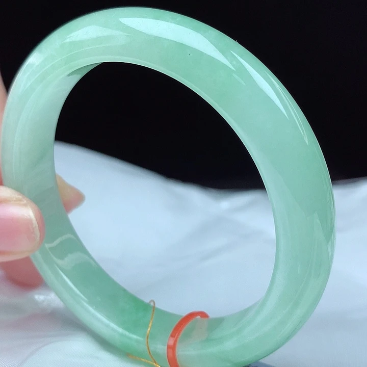 翡翠未镶嵌手镯55圈0900