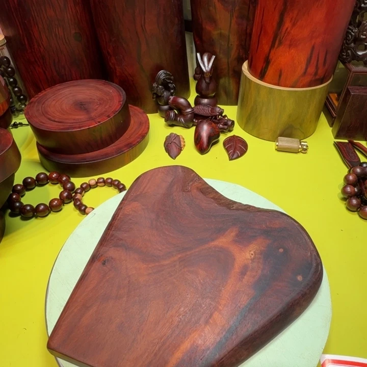 未***方非洲紫檀（红花梨）