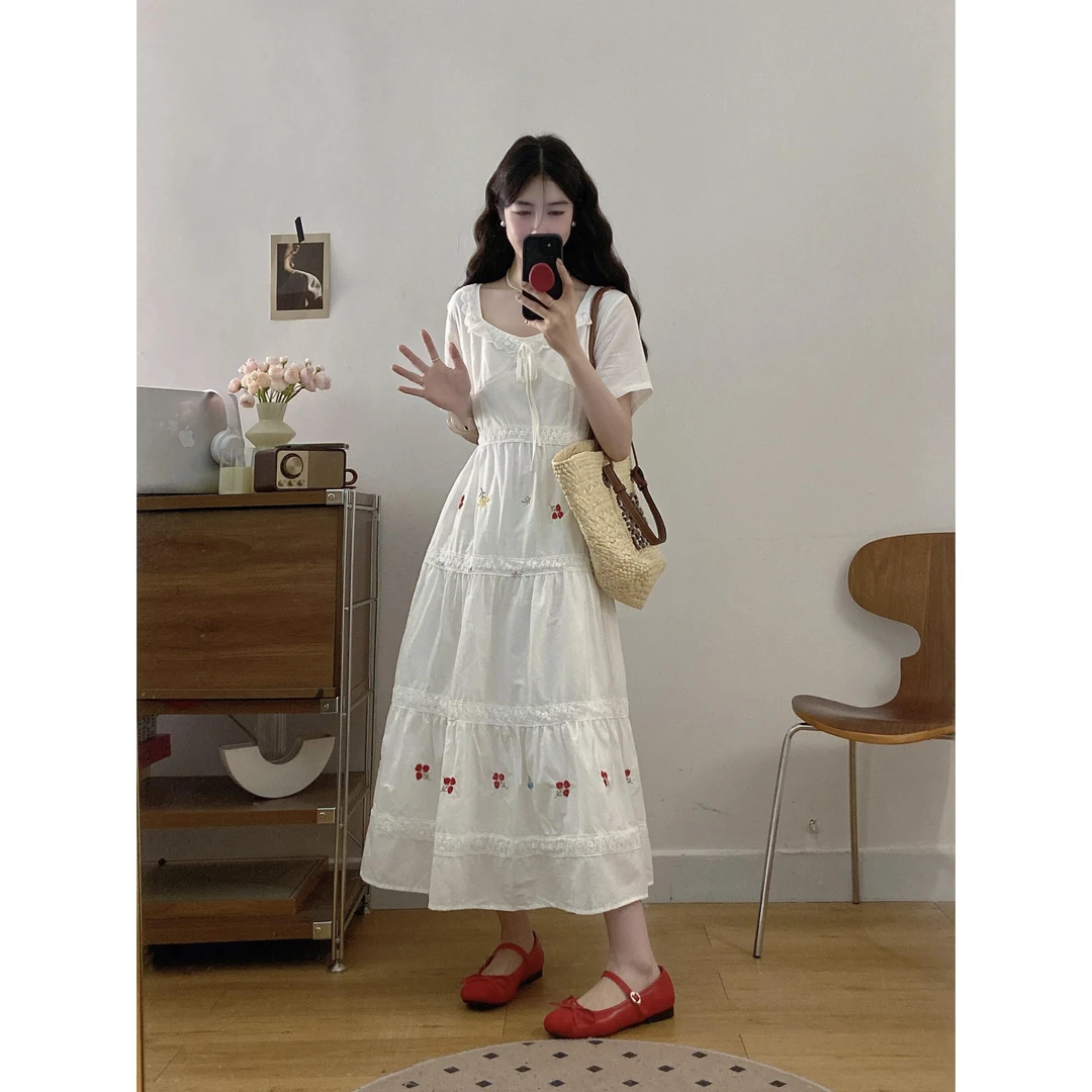 大码【甜桃初恋】夏季温柔风刺绣蕾丝连衣裙宽松白色连衣裙