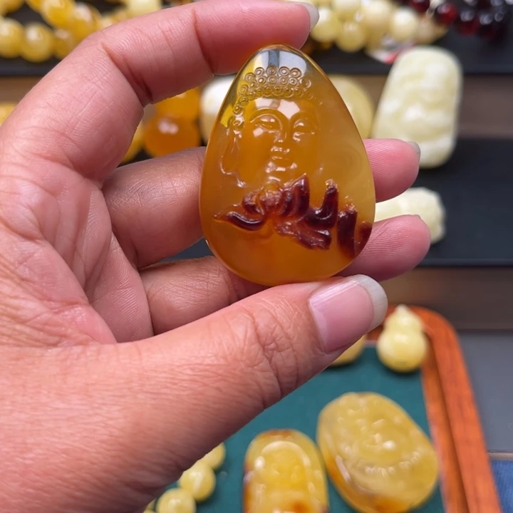 琥珀未镶嵌珠宝奇石M1020号