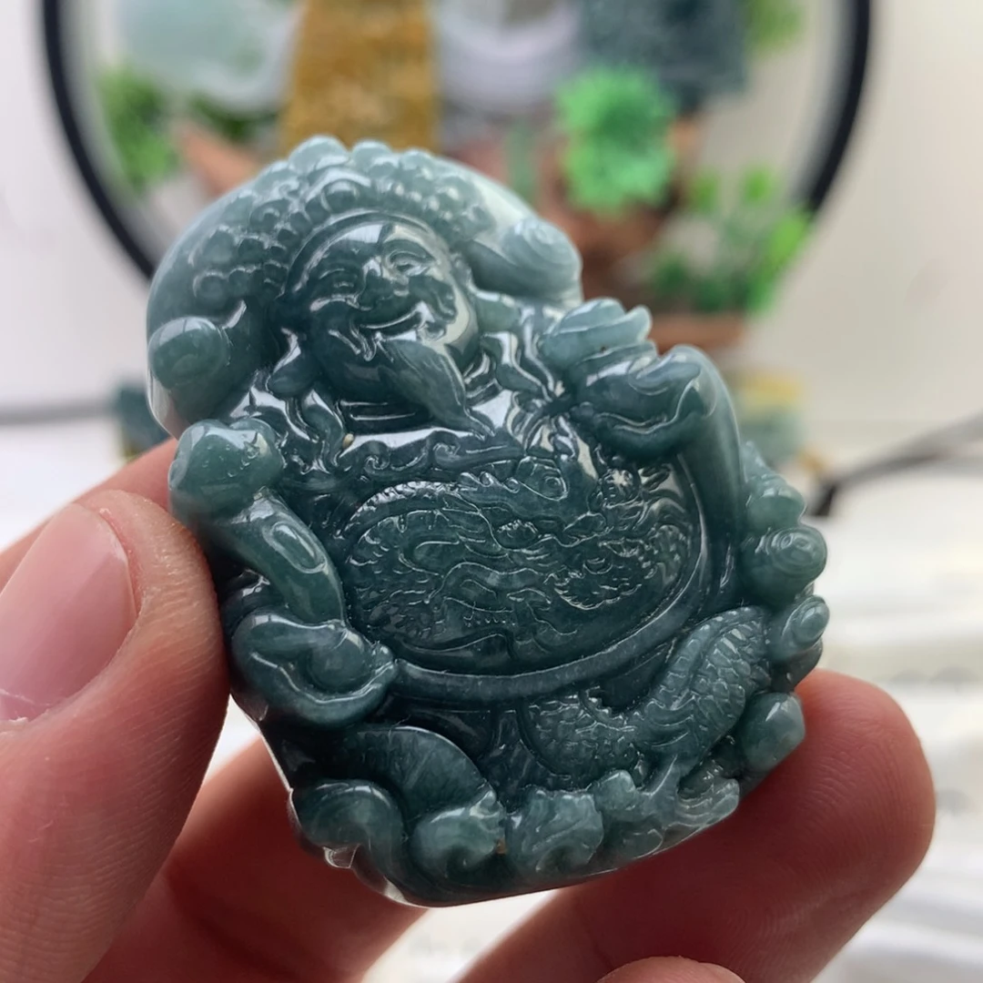 颈饰未镶嵌翡翠财神（有瑕疵）