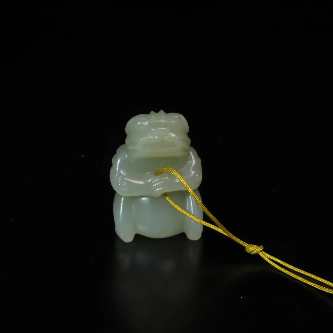 清代玉瑞兽挂件/MZ054599/和田玉/民族文物