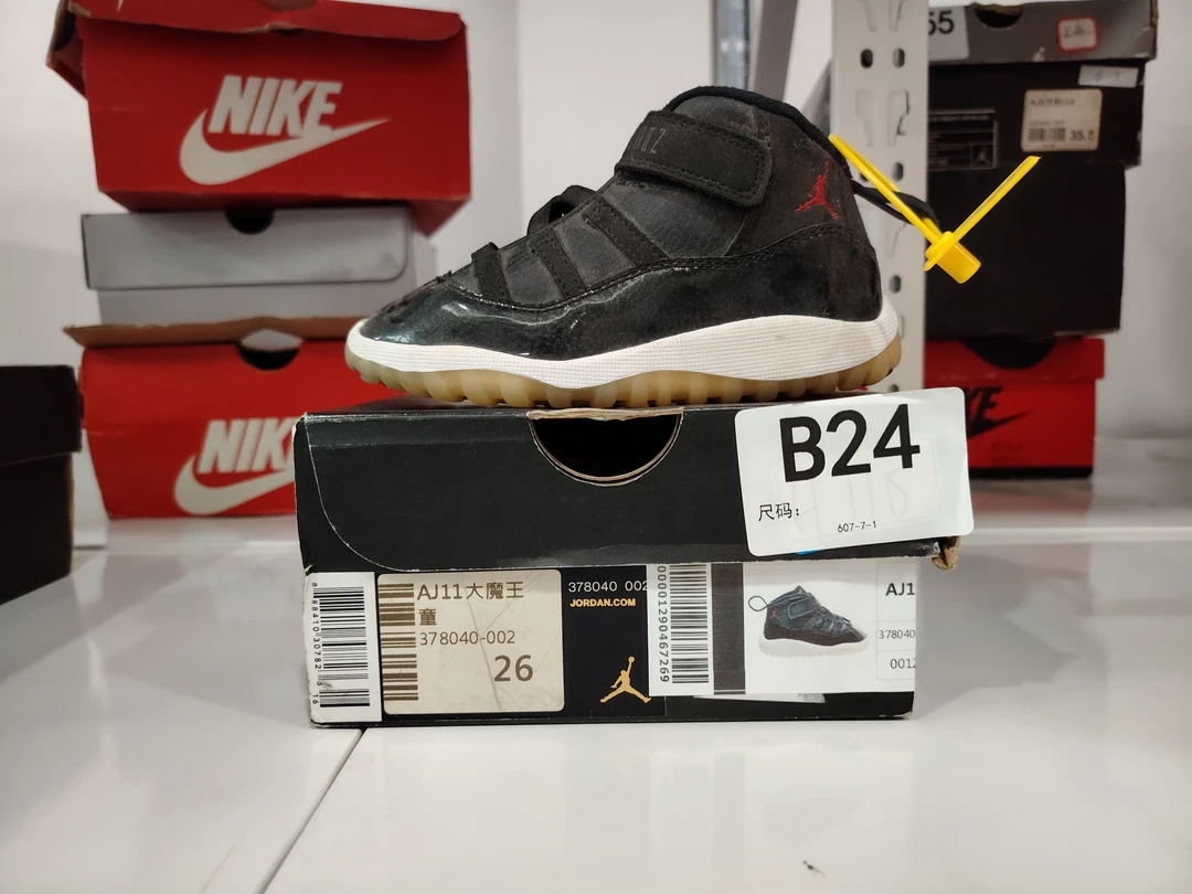 nike aj11 黑色 全新原盒 26码 10.25 guai B24