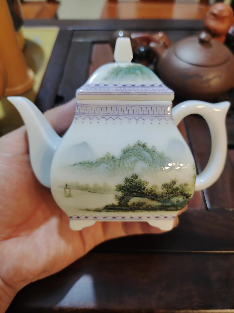 汪派山水四方茶壶作品