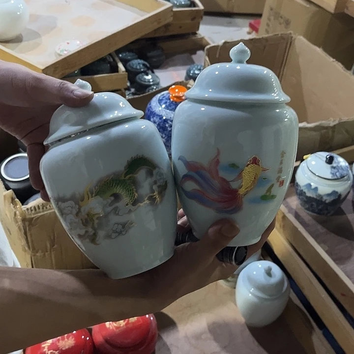 高档陶瓷茶叶罐储物罐密封罐！