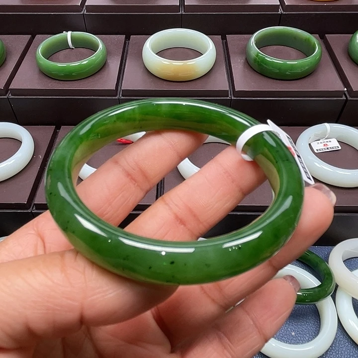 和田玉未镶嵌手镯5758