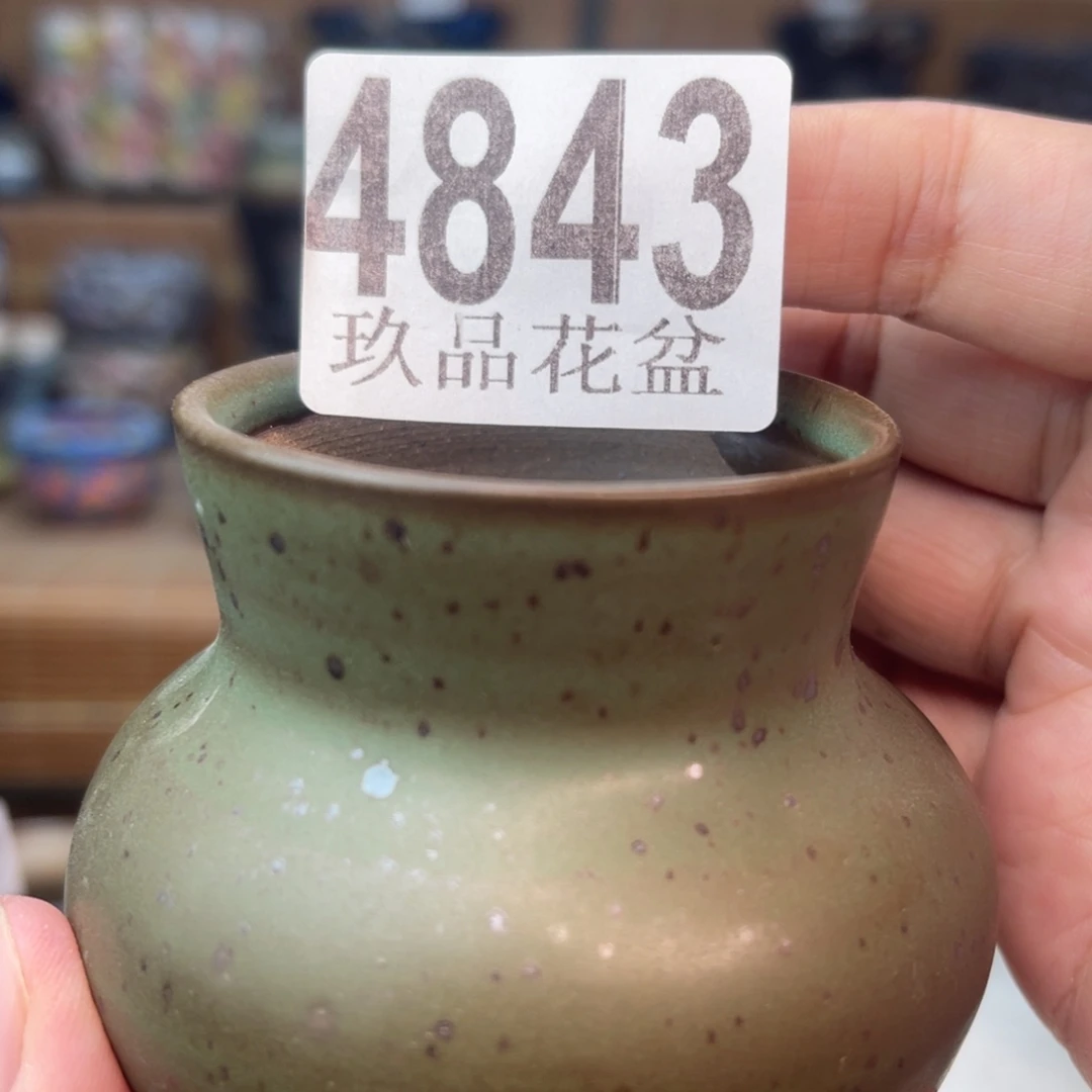 景德镇陶瓷手工花盆默认瑕疵