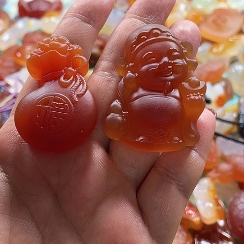 未镶嵌颈饰玛瑙/玉髓青*