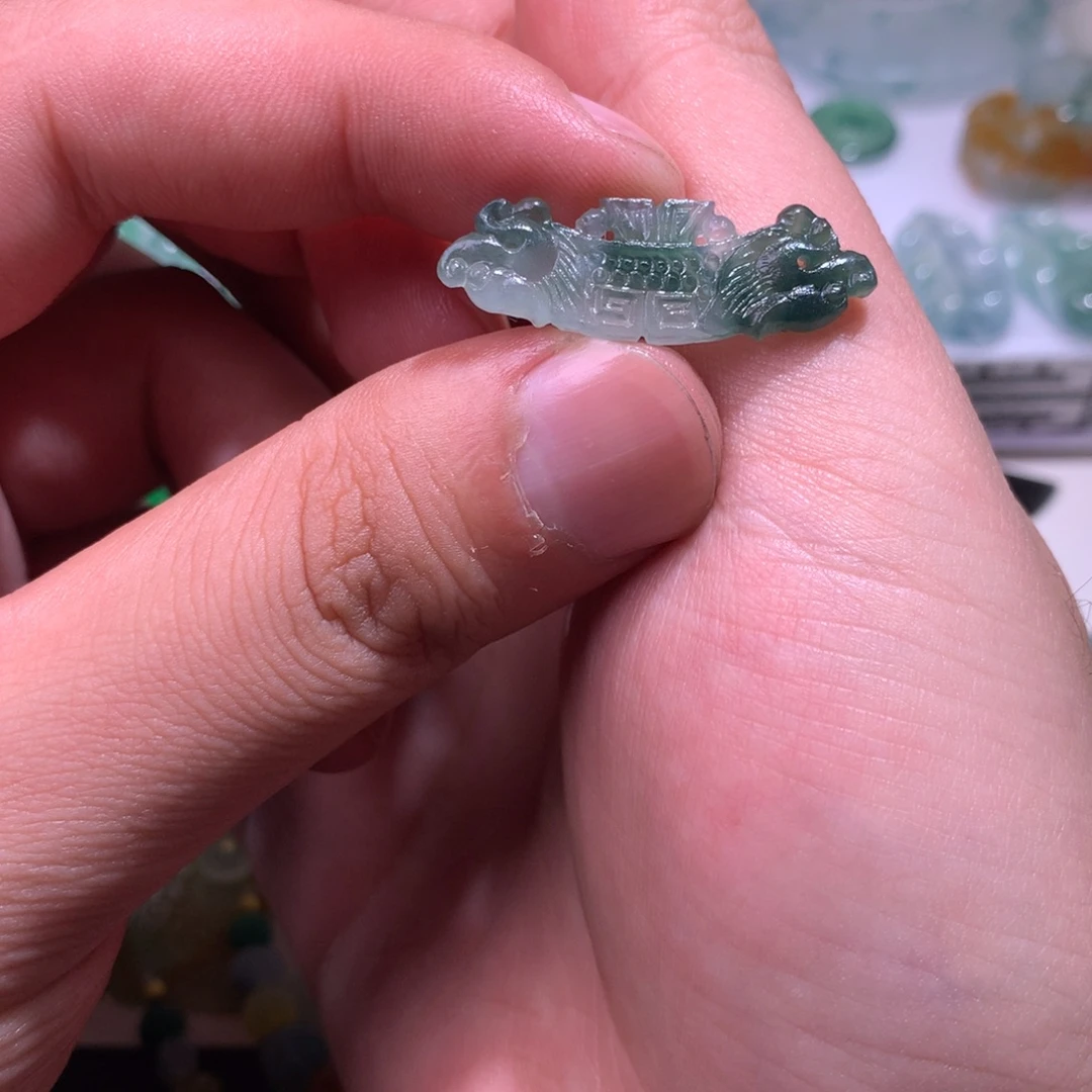 定制翡翠未镶嵌毛货