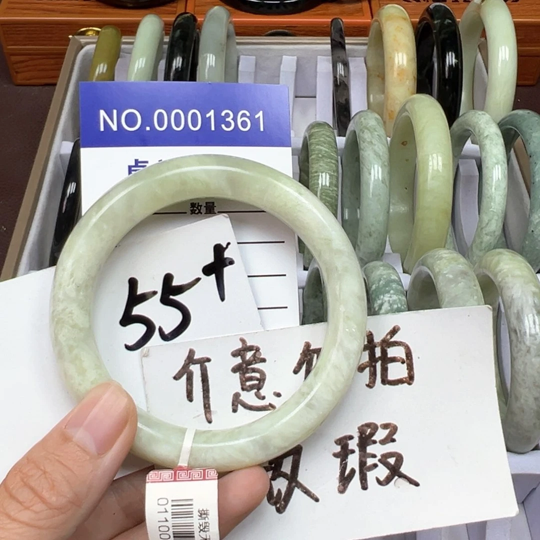 未镶嵌蛇纹石玉手镯