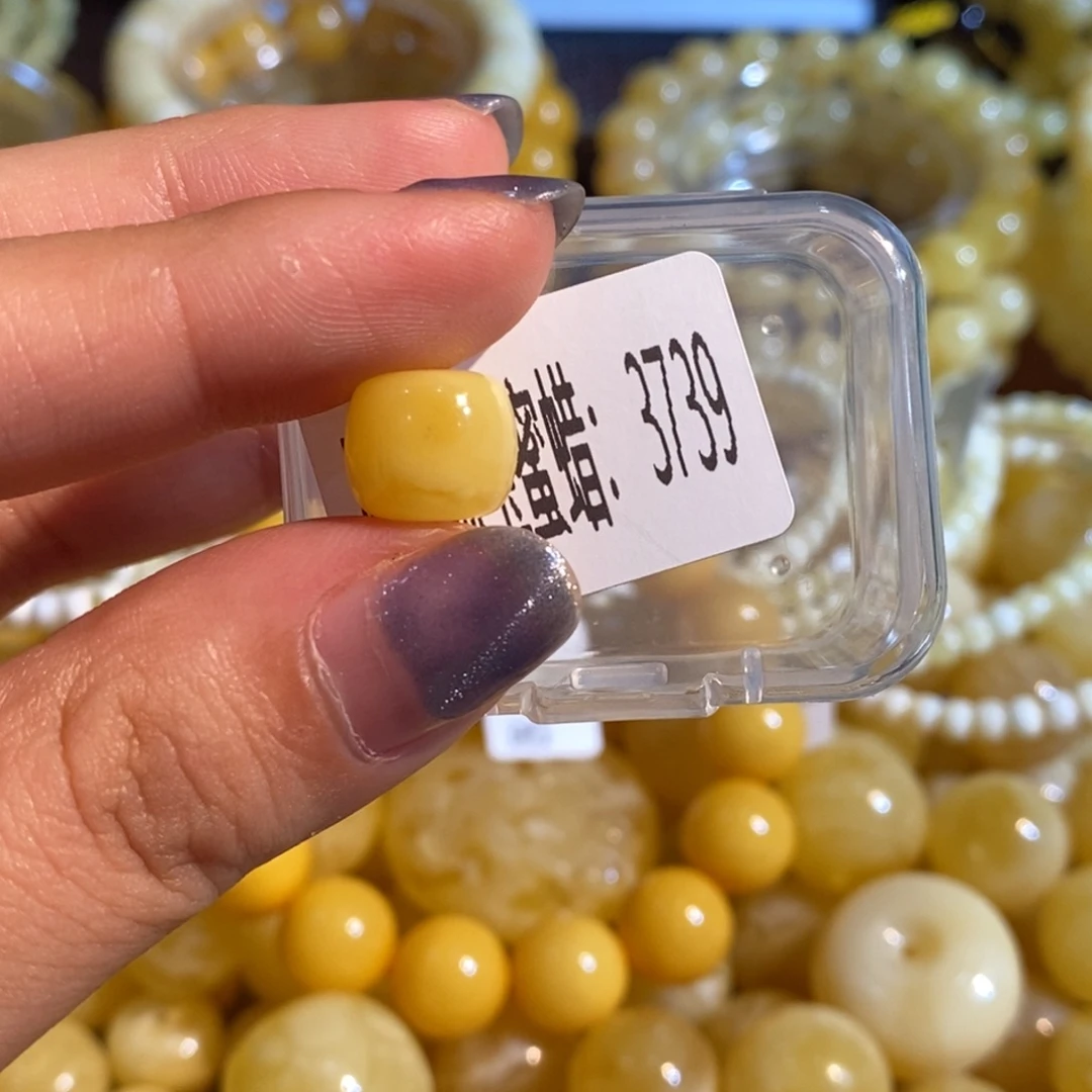 琥珀未镶嵌珠宝奇石3739