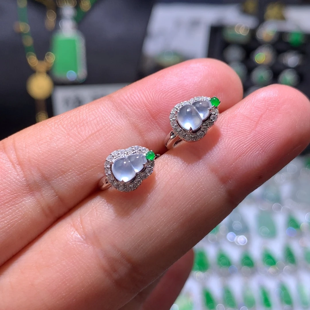 翡翠18K金镶嵌耳饰