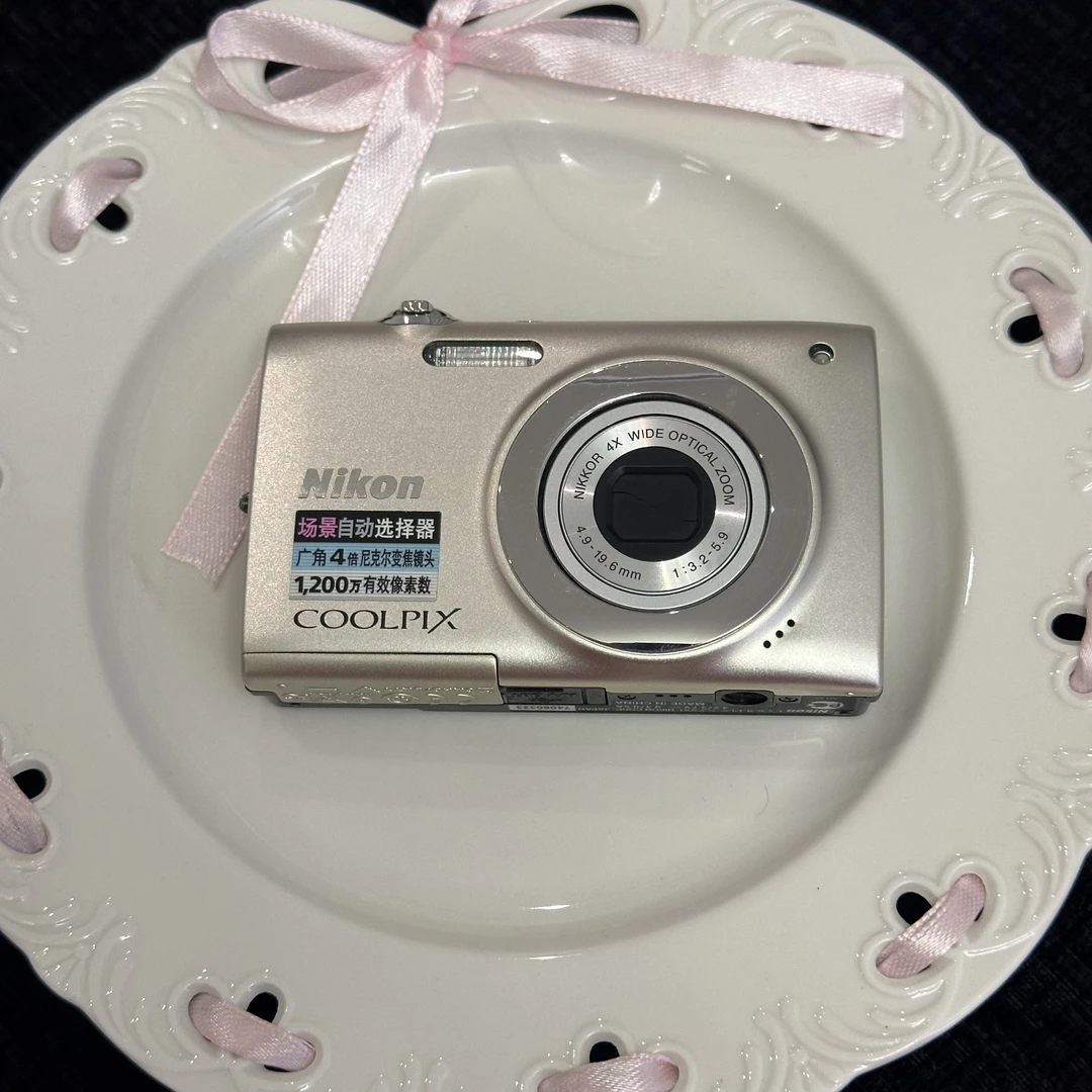 9新 Nikon/尼康 S2500像素1200w4倍光学变焦学生ccd相机摄影