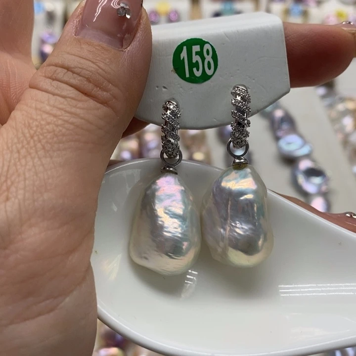 银S925镶嵌耳饰淡水珍珠